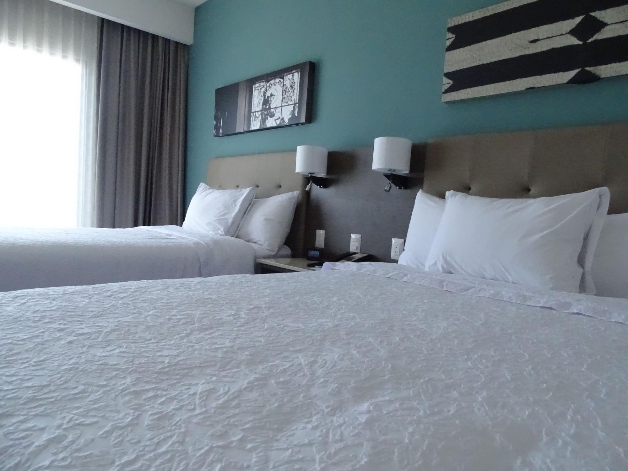 Hampton Inn By Hilton Celaya Celaya  Esterno foto