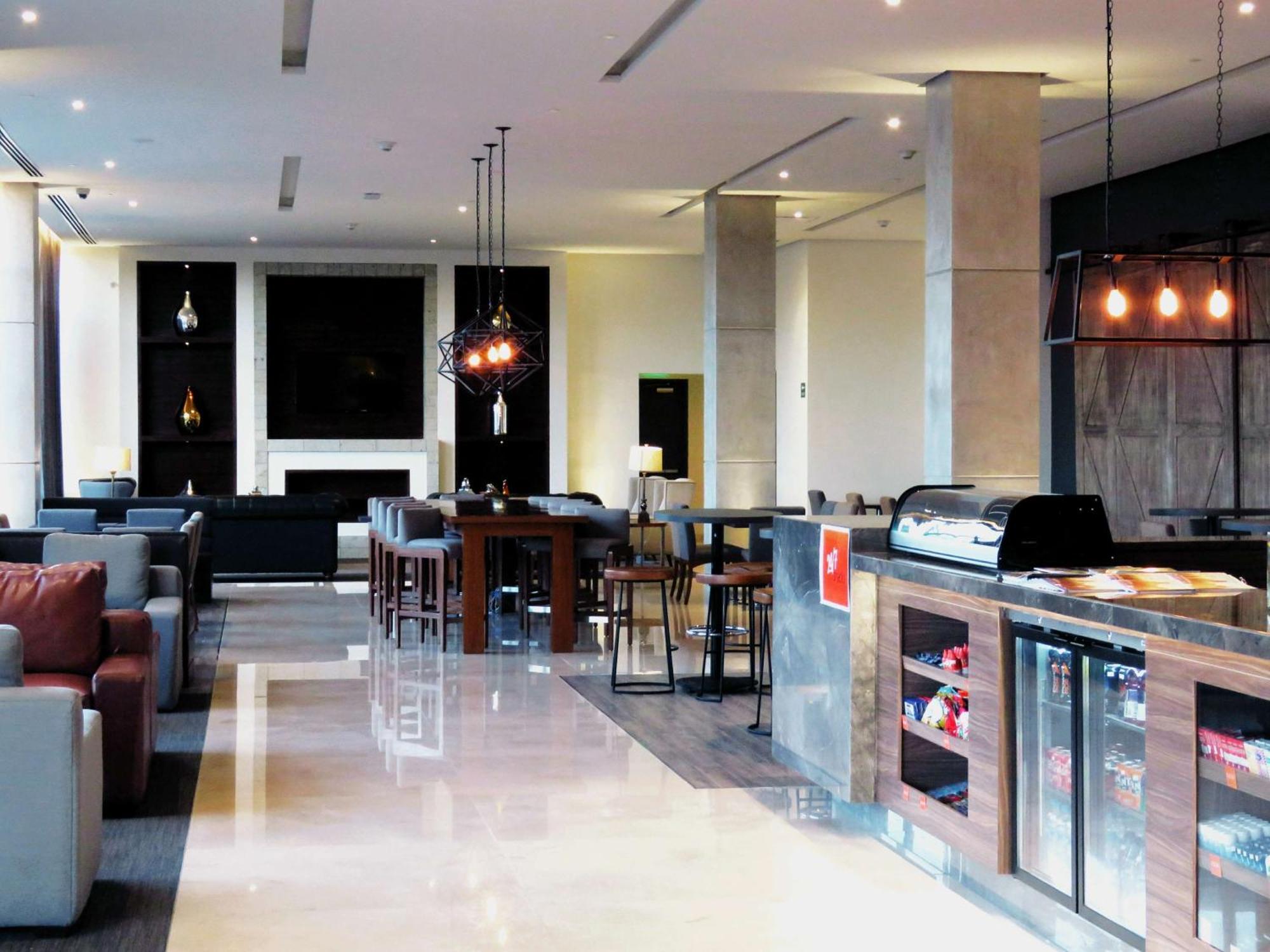 Hampton Inn By Hilton Celaya Celaya  Esterno foto
