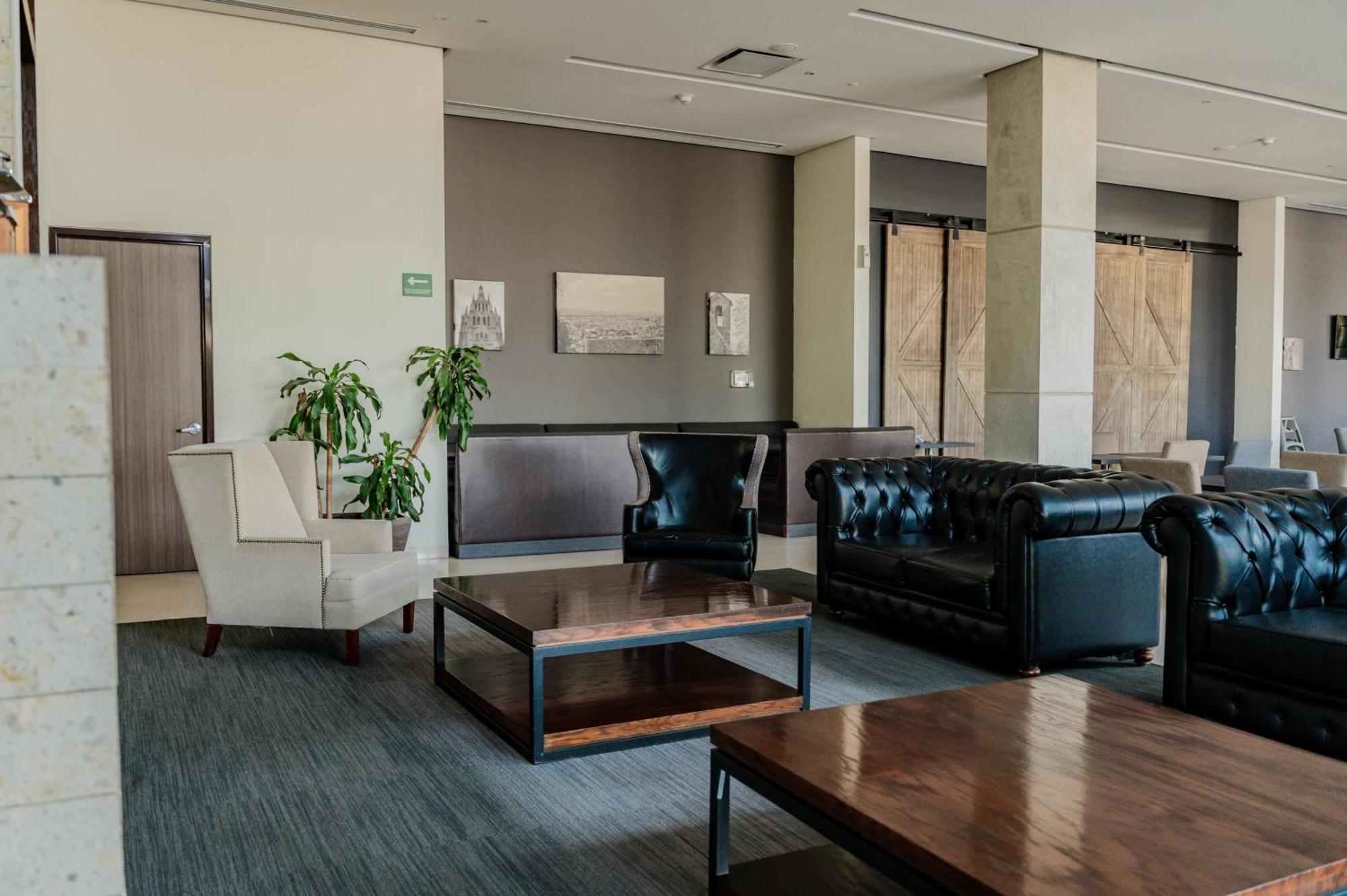 Hampton Inn By Hilton Celaya Celaya  Esterno foto