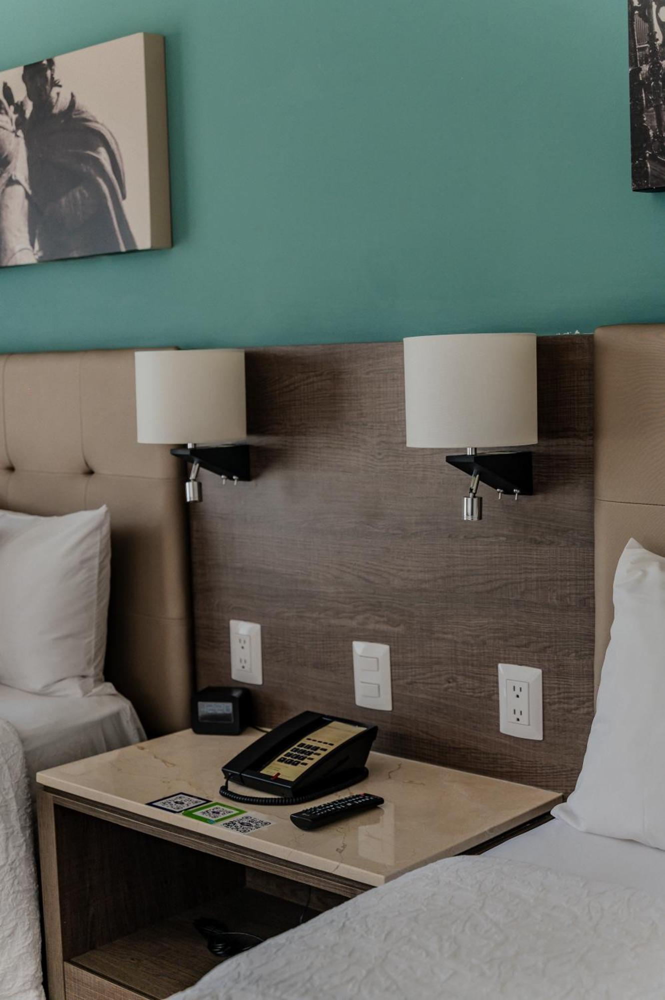 Hampton Inn By Hilton Celaya Celaya  Esterno foto